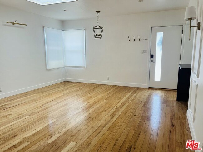 Photo - 416 Longfellow Ave