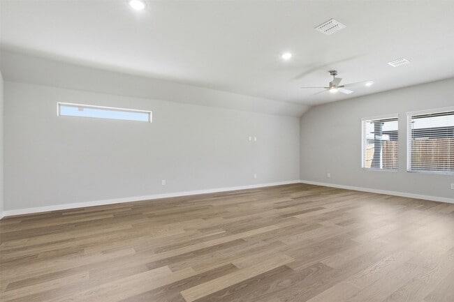 Photo - 617 Marigold Hl Wy