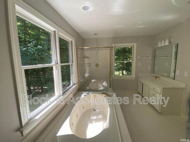 Photo - 10621 Cahill Rd