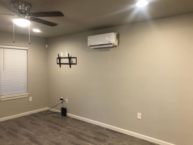 Photo - Newly remodeled in 2023! 1 bed, 1 bath, ALL appliances!