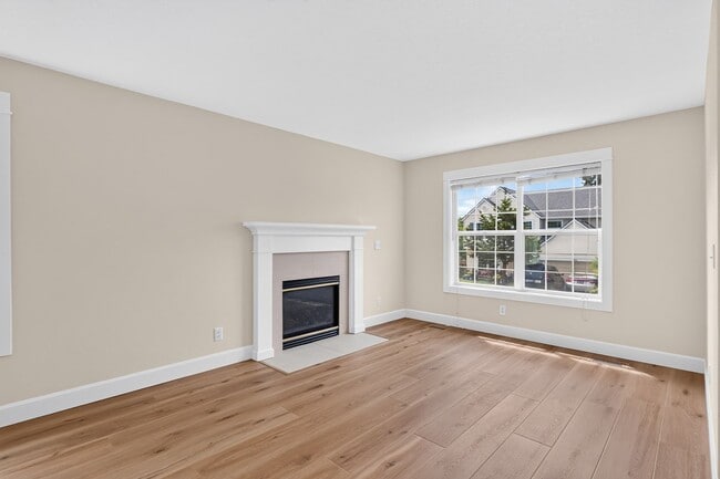 Photo - Beautifully Refreshed Clackamas Home with Bright Interiors & Private Backyard Retreat