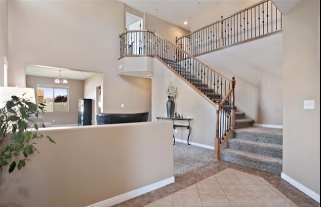 Photo - 631 E 1590 S