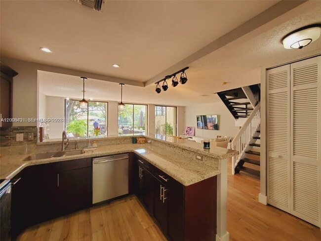 Photo - 3619 Torremolinos Ave