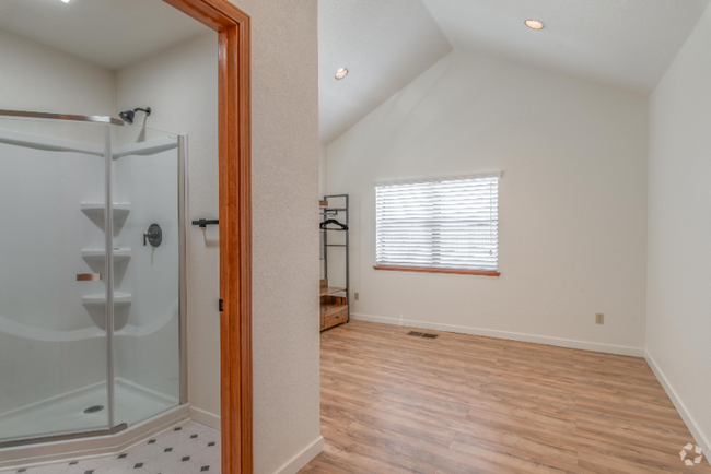 Building Photo - 3636 Auburn Blvd Rental