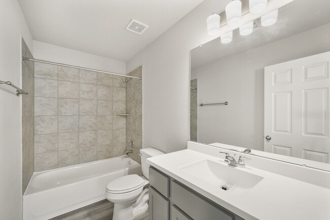 Photo - 13330 Eagle Island Ln