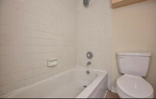 Building Photo - 2750 Holly Hall St Unit 1118