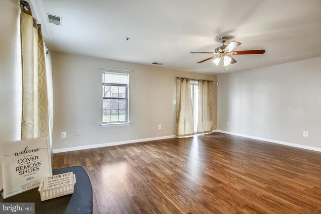 Photo - 1670 Brooksquare Dr Unidad 54
