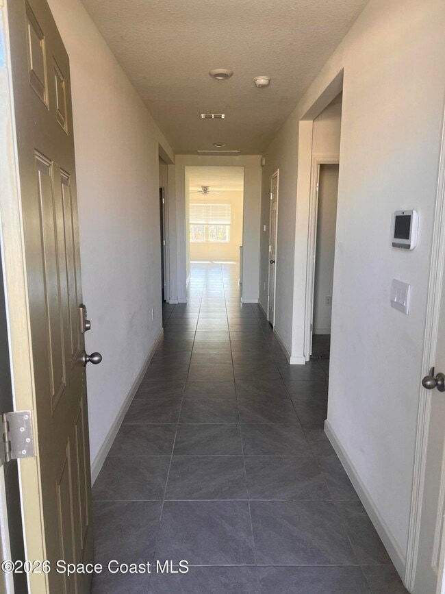 Building Photo - 3636 Aberdeen Dr SE