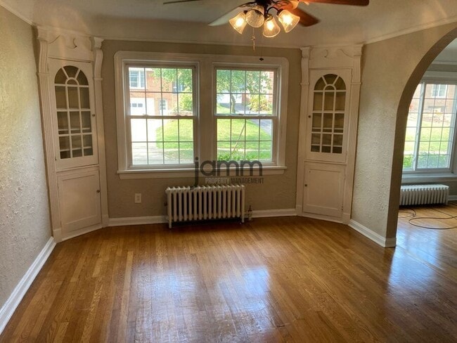 Photo - 3722 Meadowbrook Blvd