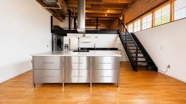 Photo - 1000 E 18th Ave Unit Uptown Loft