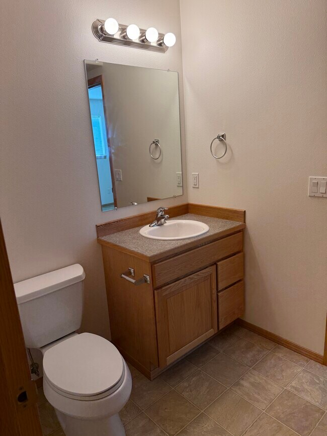 Photo - 1015 N Baker Ave