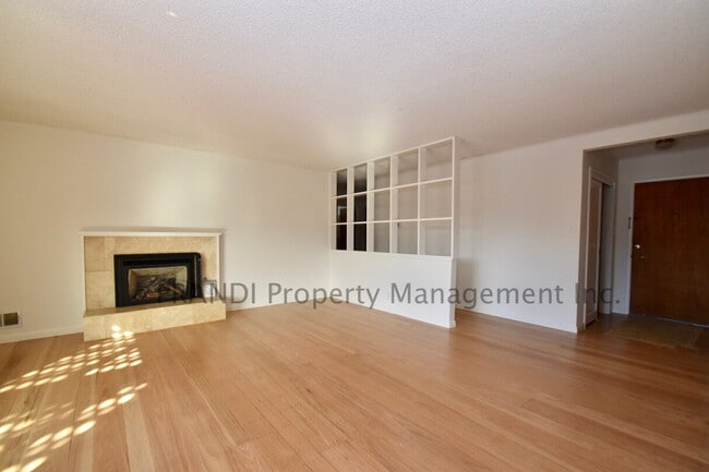 Rare Lagoon Front Property in Corte Madera... - Rare Lagoon Front Property in Corte Madera... Apartment