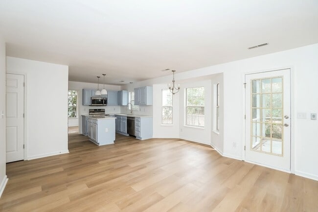 Photo - Stunning 3-bedroom, 2.5-bathroom home located in desirable Mt. Pleasant, SC