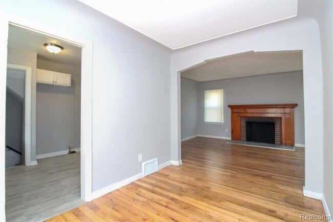 Photo - $1,350 - 3 Bed / 2 Bath House in Detroit