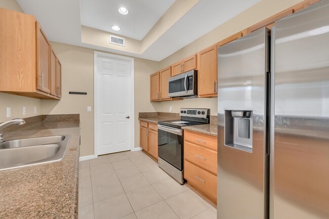 Photo - 10280 SW Stephanie Way Unit 8-203