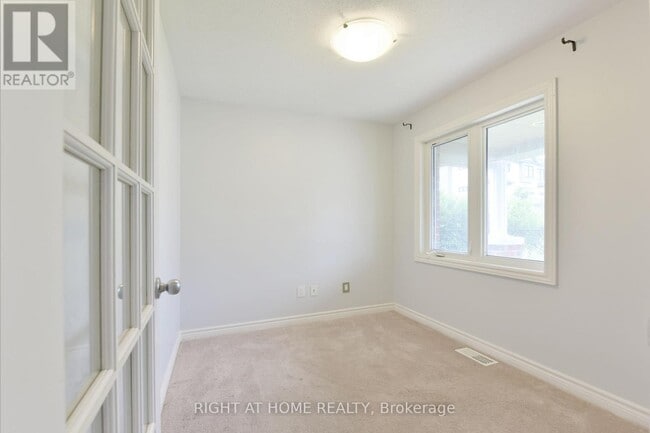 Photo - 322 Brettonwood Ridge