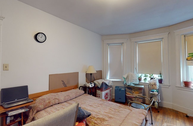 Photo - 3 Gray Gdns W Unit 2