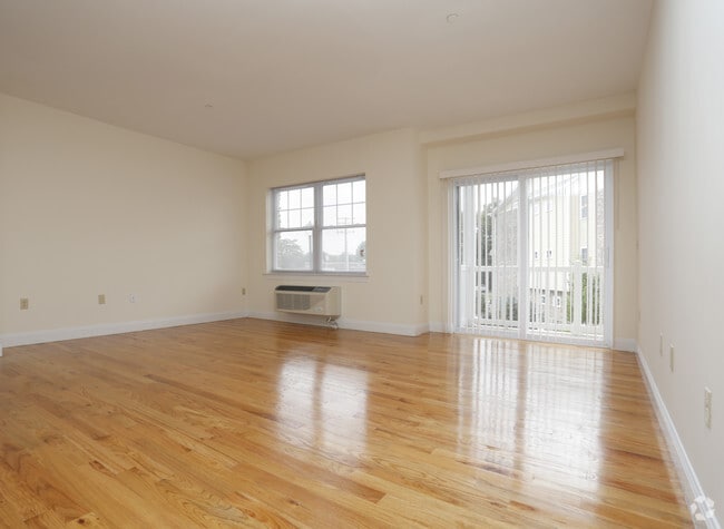 Photo - The Cove at Springfield