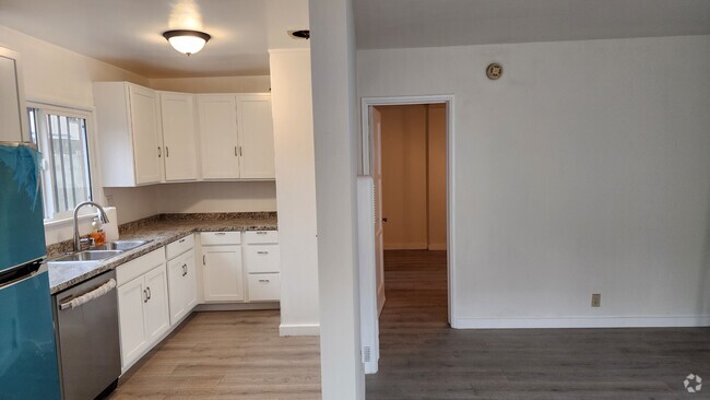 Building Photo - 6410 La Mirada Ave Unit 6410-1/4 Rental