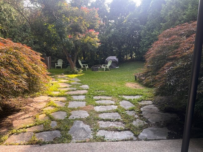 Photo - 266 Malletts Bay Ave Unit Hidden Haven C