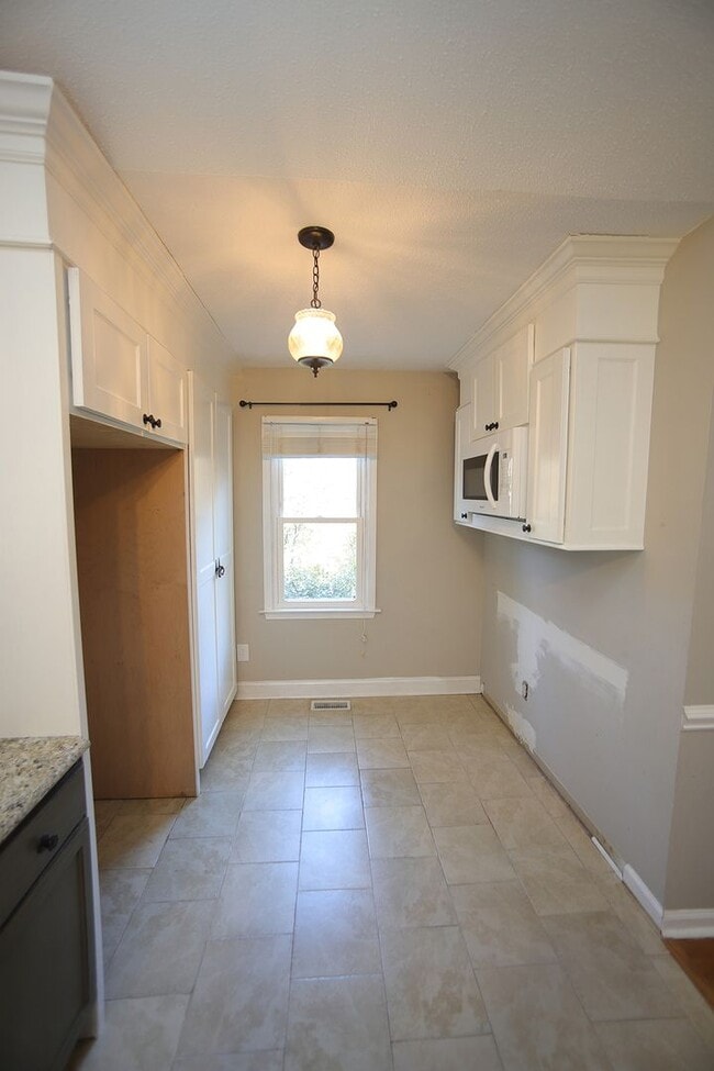 Photo - Ranch Home in Superb Downtown Cary Location