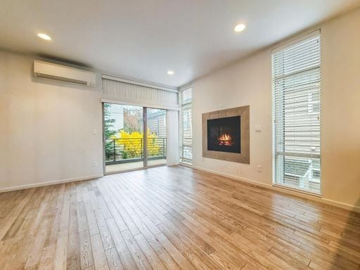 Building Photo - AVAILABLE NOW! Gorgeous 3 Bedroom Near Alki Beach with Private Rooftop Deck