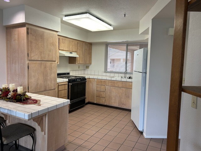 Building Photo - Introducing the perfect haven for independ... Unit 3002 Rental