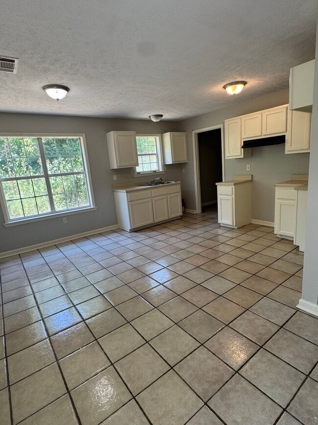 Photo - 521 Simonton St