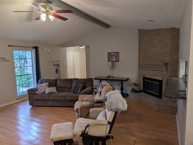 Photo - 9830 Thistle Trail Dr