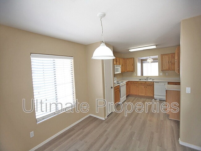 Photo - 12706 W Ash St