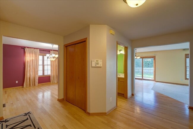 Photo - 7033 Rockstream Dr