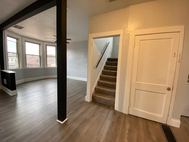 Photo - Gaylord Unit B-Upper