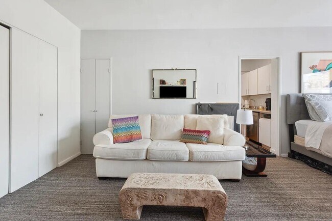 Photo - 301 E 69th St Unit 4F