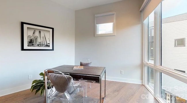 Photo - 1056 Kenilworth Ave