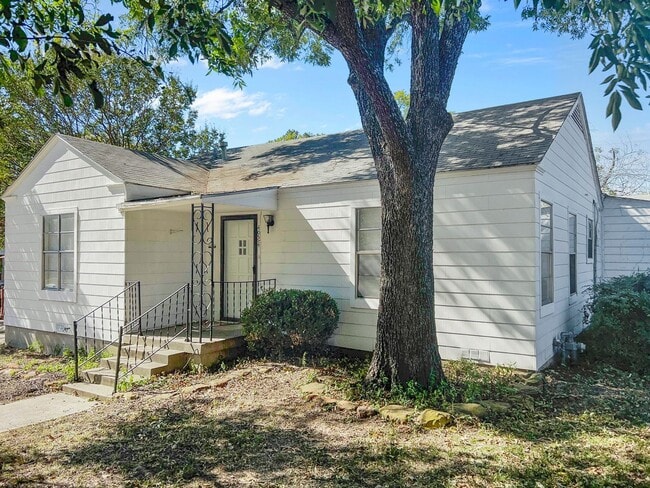 Photo - Ridglea West Home with Hardwood Floors & F...