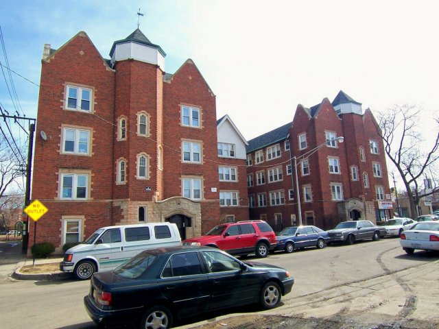 Primary Photo - 4801-4809 N Fairfield Ave