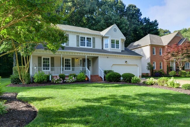 Renovated and Updated Woods of Tabb Home - Renovated and Updated Woods of Tabb Home