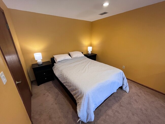 Photo - 1707 East St