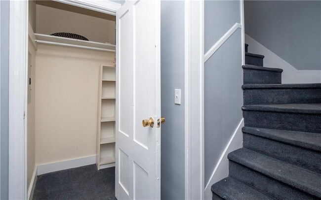 Photo - 438 Wolcott Ave Unit 6