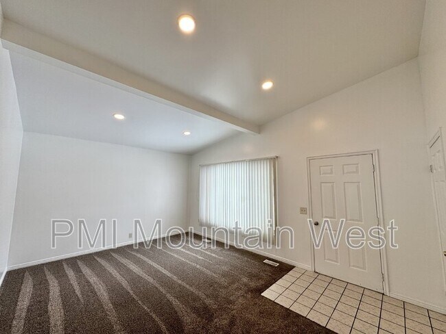 Photo - 4927 W Pavant Ave