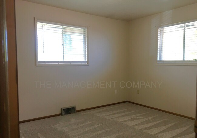 Photo - 230 Richardson Dr Unit 230 Richardson Dr