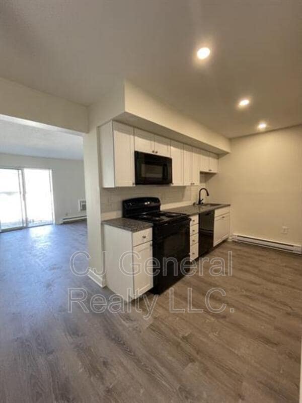 Photo - 106 Broad St Unit 33