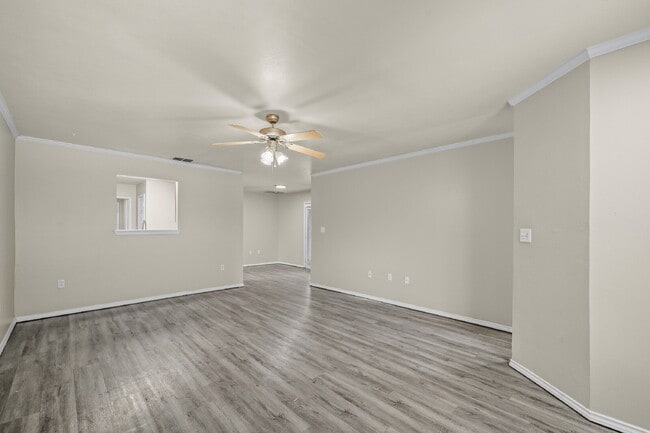 Photo - Spacious 3-Bed, 3-Bath Duplex – Awaits!