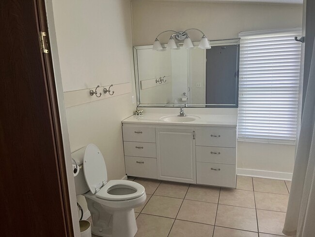 Photo - 8517 Edwards Rd