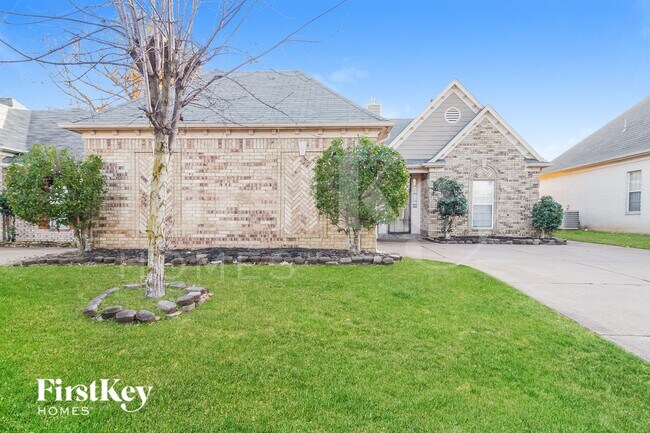 Photo - 8595 Shady Elm Dr