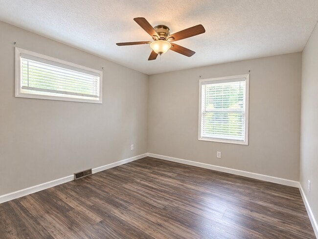 516 Alcove Ave