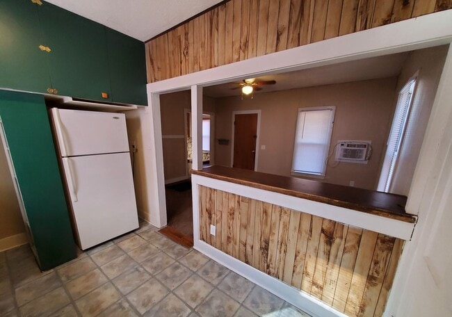 Photo - 1-2 bedroom house for rent in Clay Center, KS