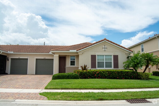 Building Photo - 1049 Normandie Way Rental