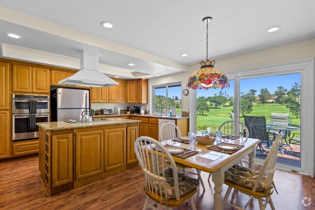 Building Photo - Sweeping Views! Rare and Peaceful 5-home e...
