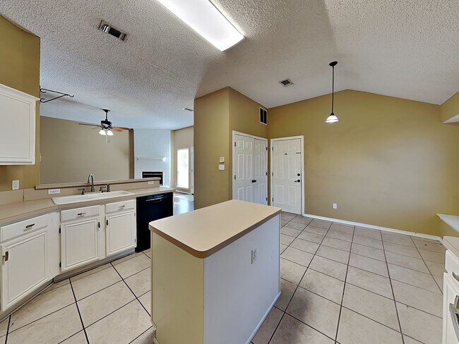 Photo - ***500 off the first full month’s rent with a move-in on or before 4/15*** Corner Lot in White Se...